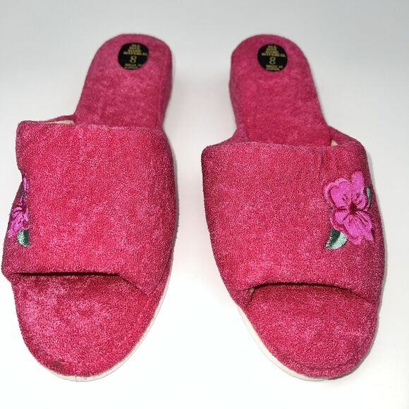 VTG Pairs of 1980s Hot PInk Terry Cloth Slippers w/Floral Applique NOS-Sz 8 - Picture 2 of 6